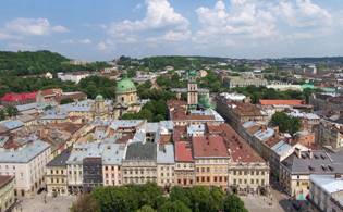 Grafika:Lwów - Widok z wieży ratuszowej 01.jpg